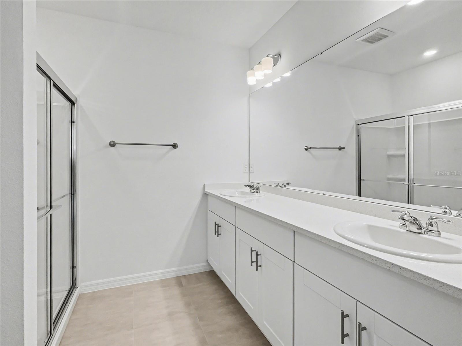 IRONWOOD - Residential Lease