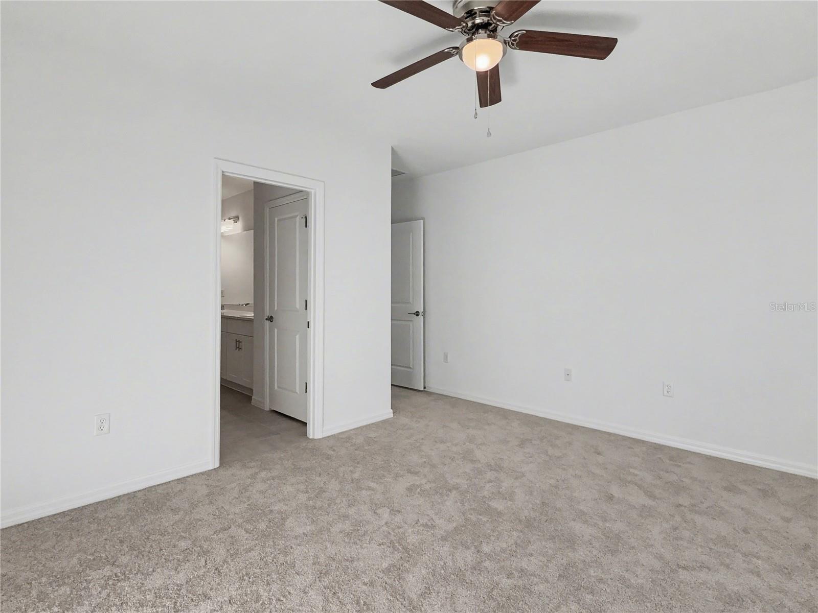 IRONWOOD - Residential Lease