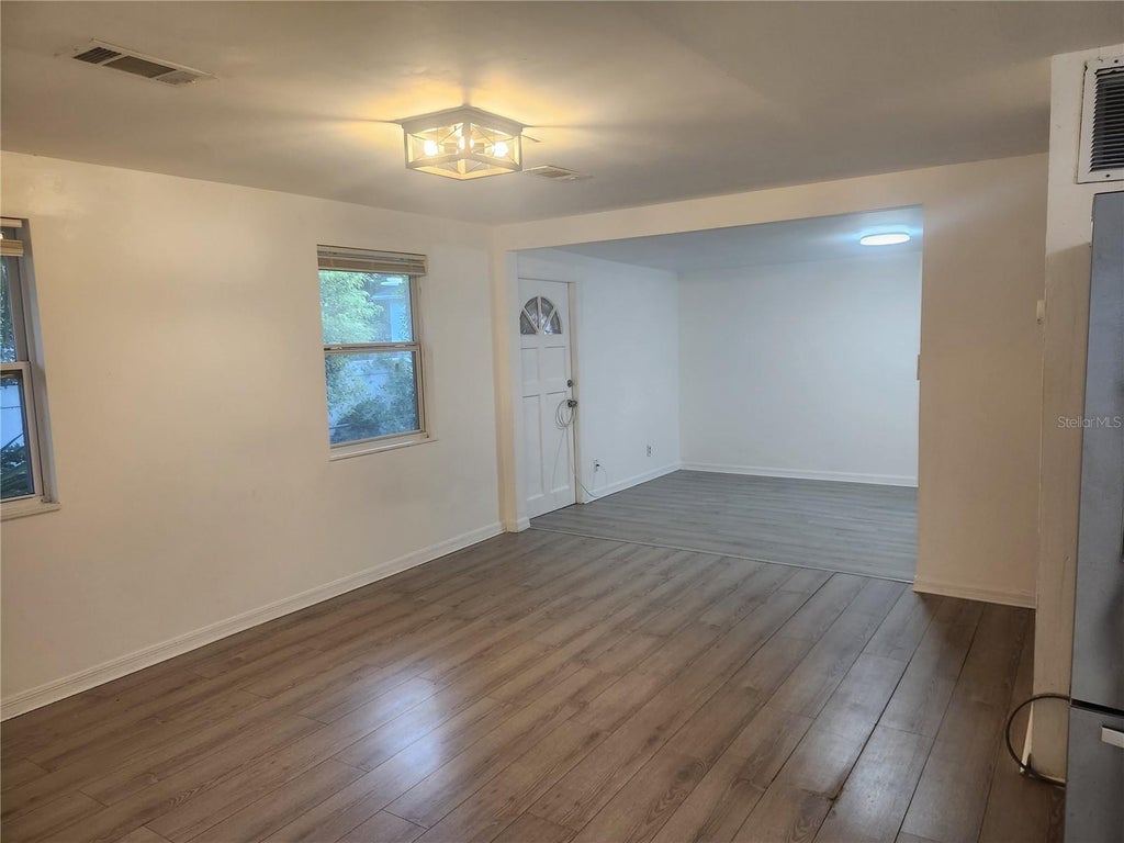 Photo of 12727 N Ola Avenue, Tampa, FL 33612 (MLS # O6441489)