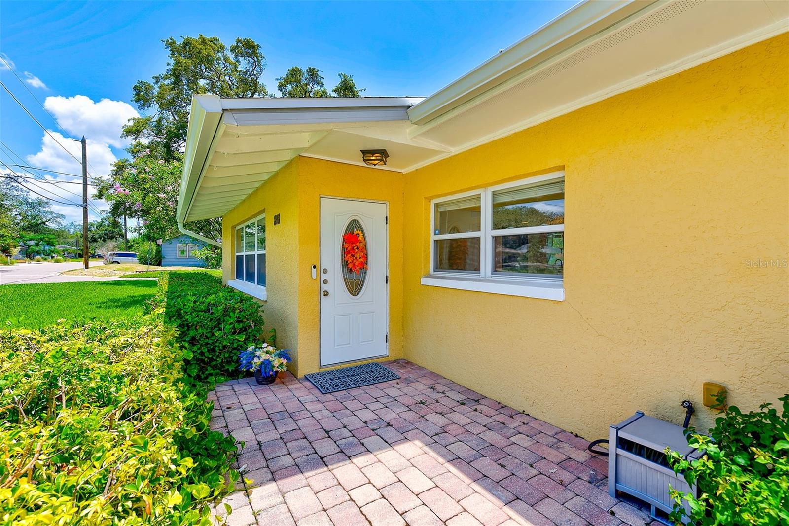 808 EWING AVENUE