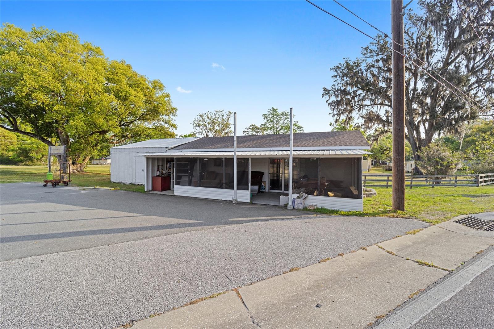 NORTH/LK WEIR AVENUE - Commercial Sale