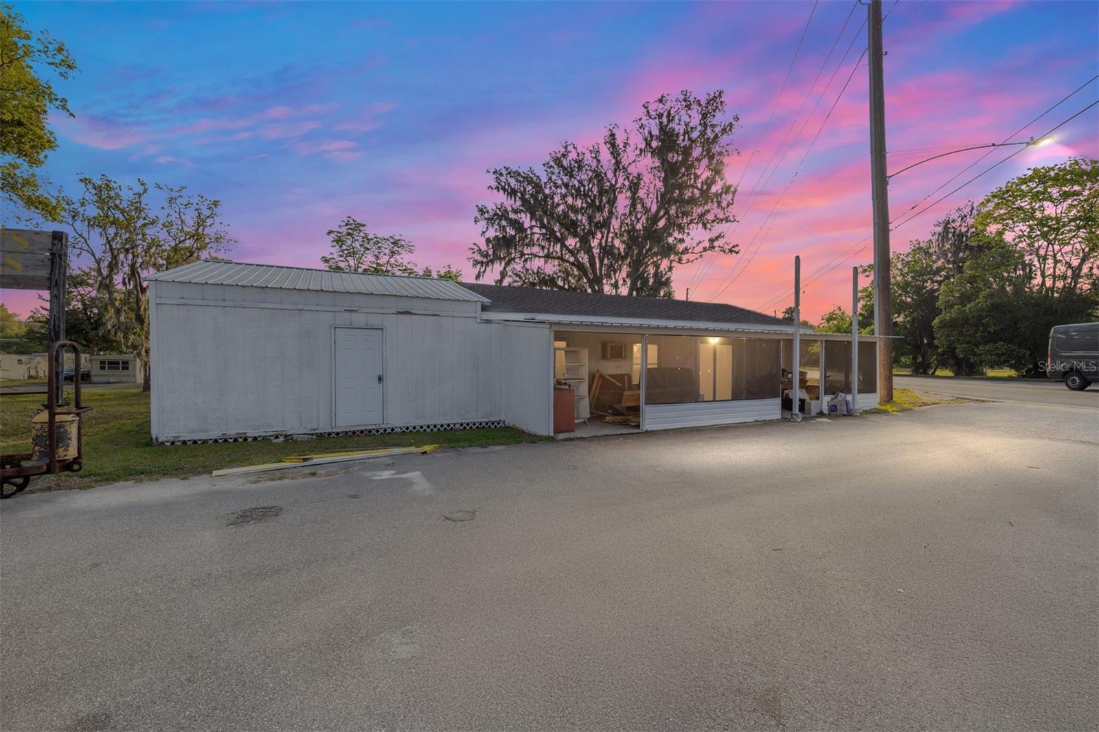 NORTH/LK WEIR AVENUE - Commercial Sale