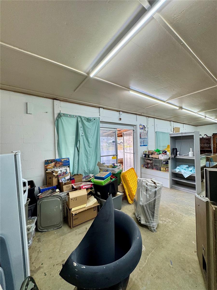NORTH/LK WEIR AVENUE - Commercial Sale
