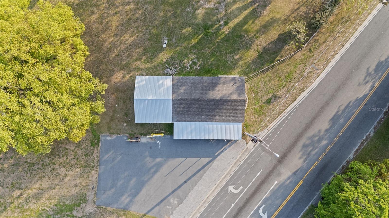 NORTH/LK WEIR AVENUE - Commercial Sale