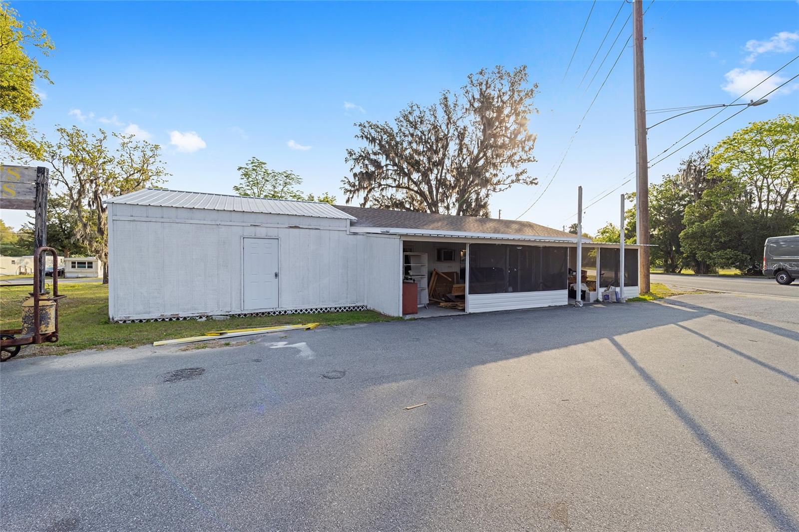 NORTH/LK WEIR AVENUE - Commercial Sale