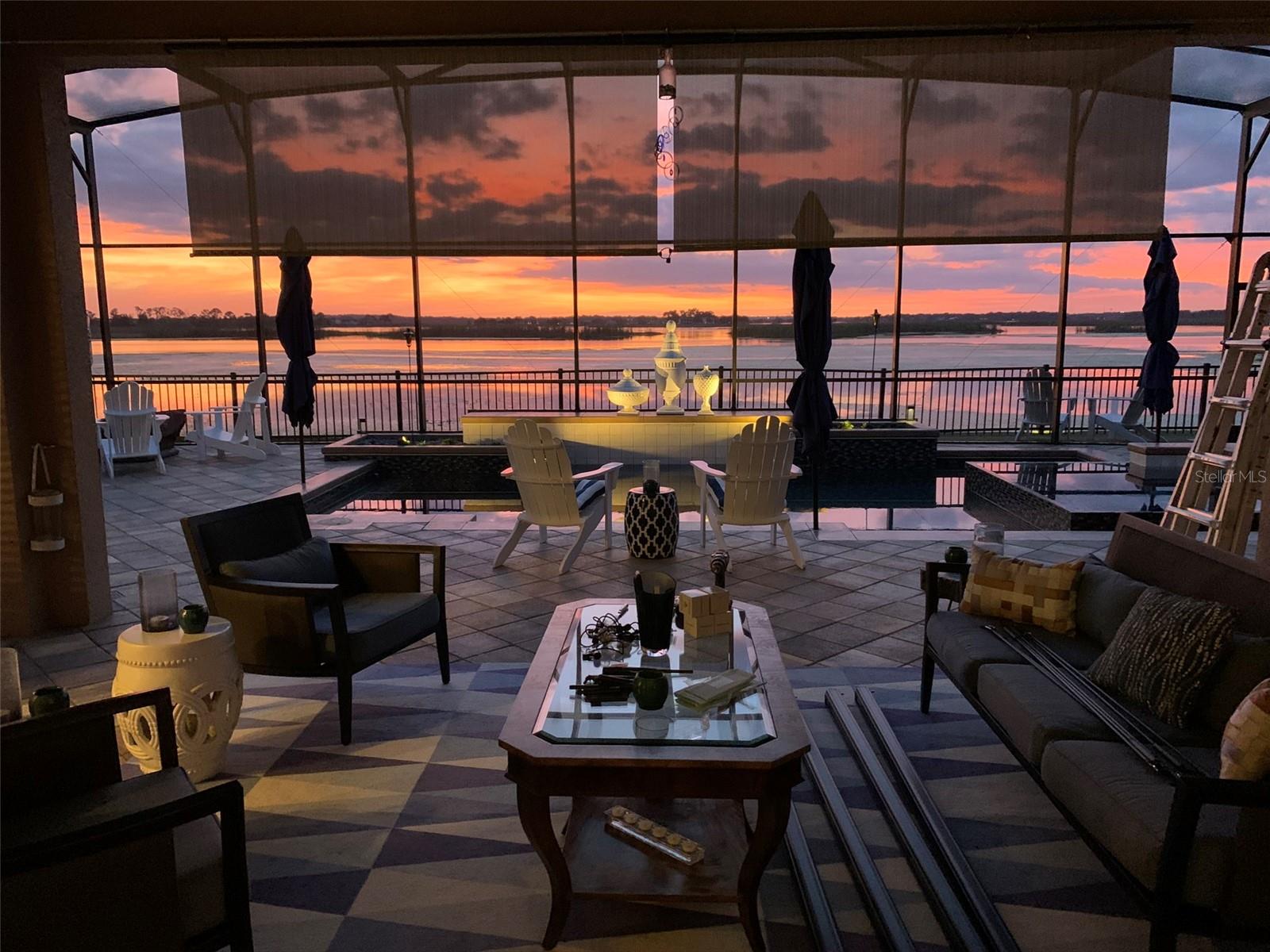 JOHNS LAKE POINTE - Residential