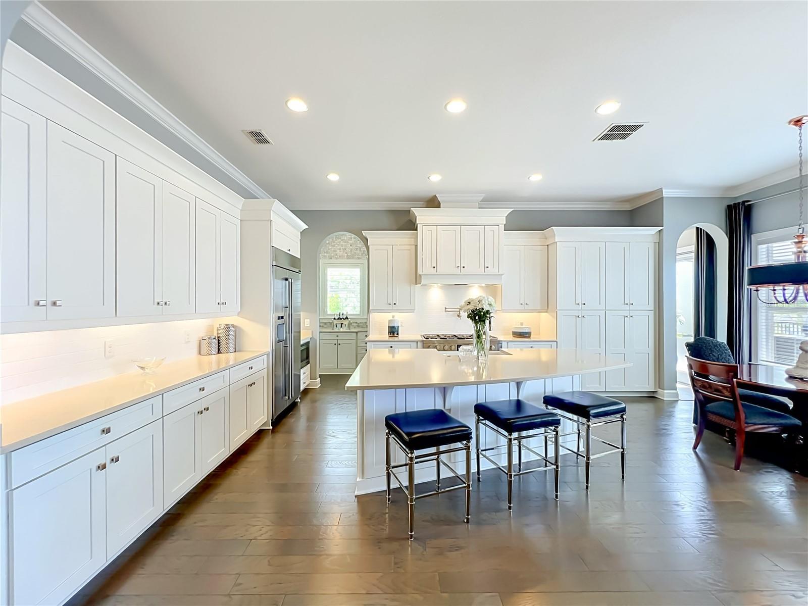 JOHNS LAKE POINTE - Residential