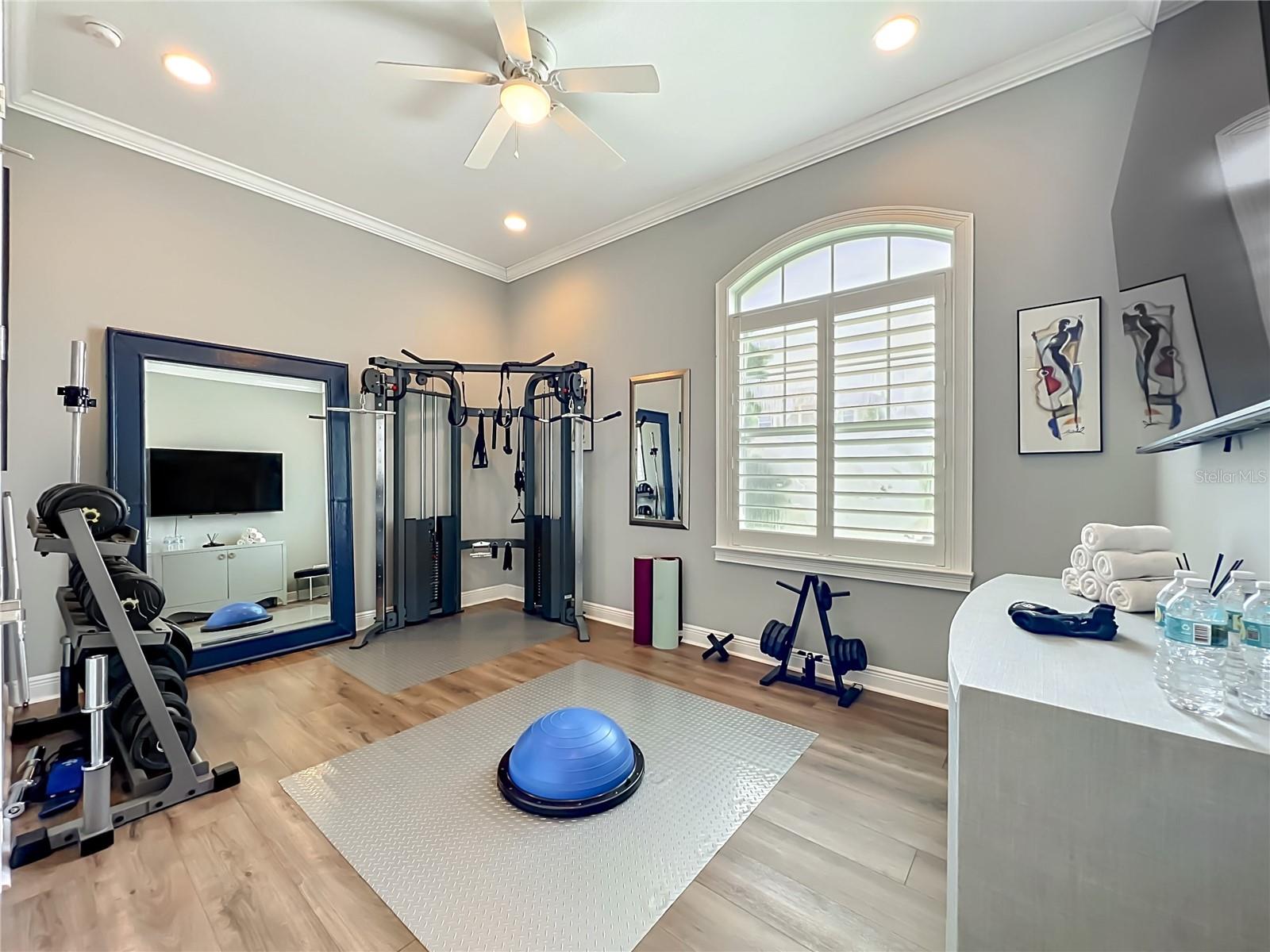 JOHNS LAKE POINTE - Residential