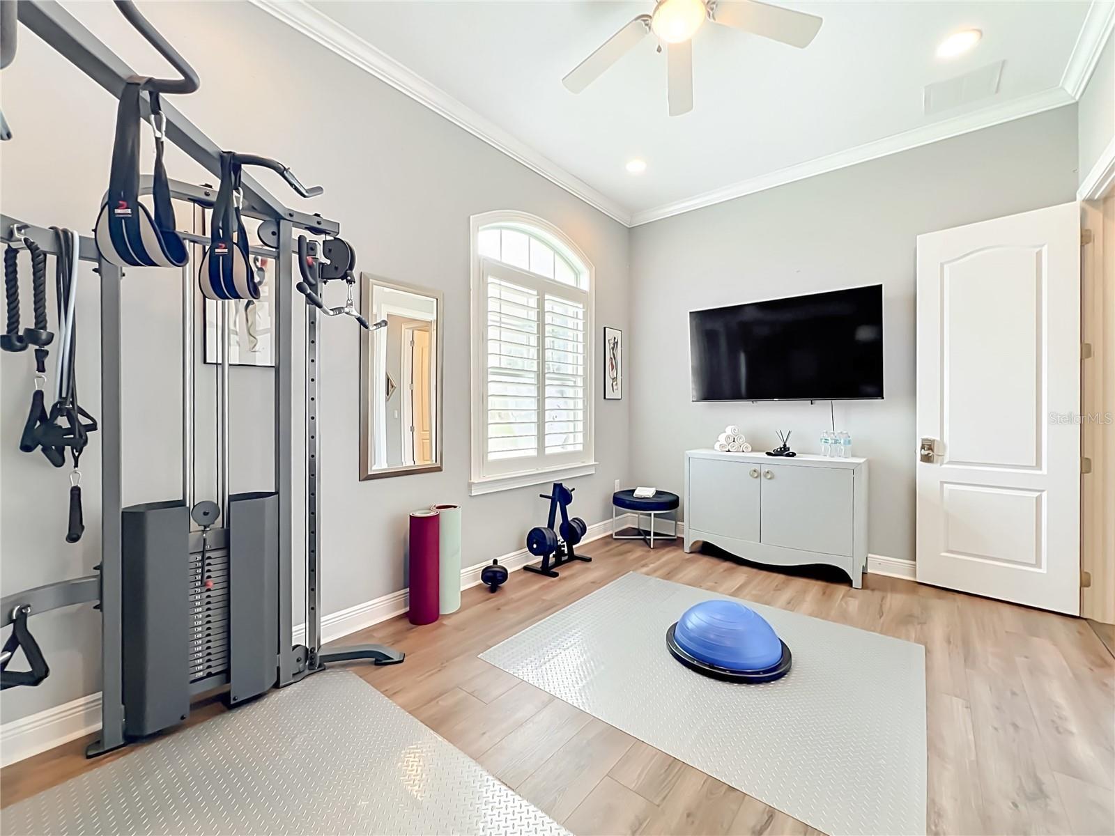 JOHNS LAKE POINTE - Residential
