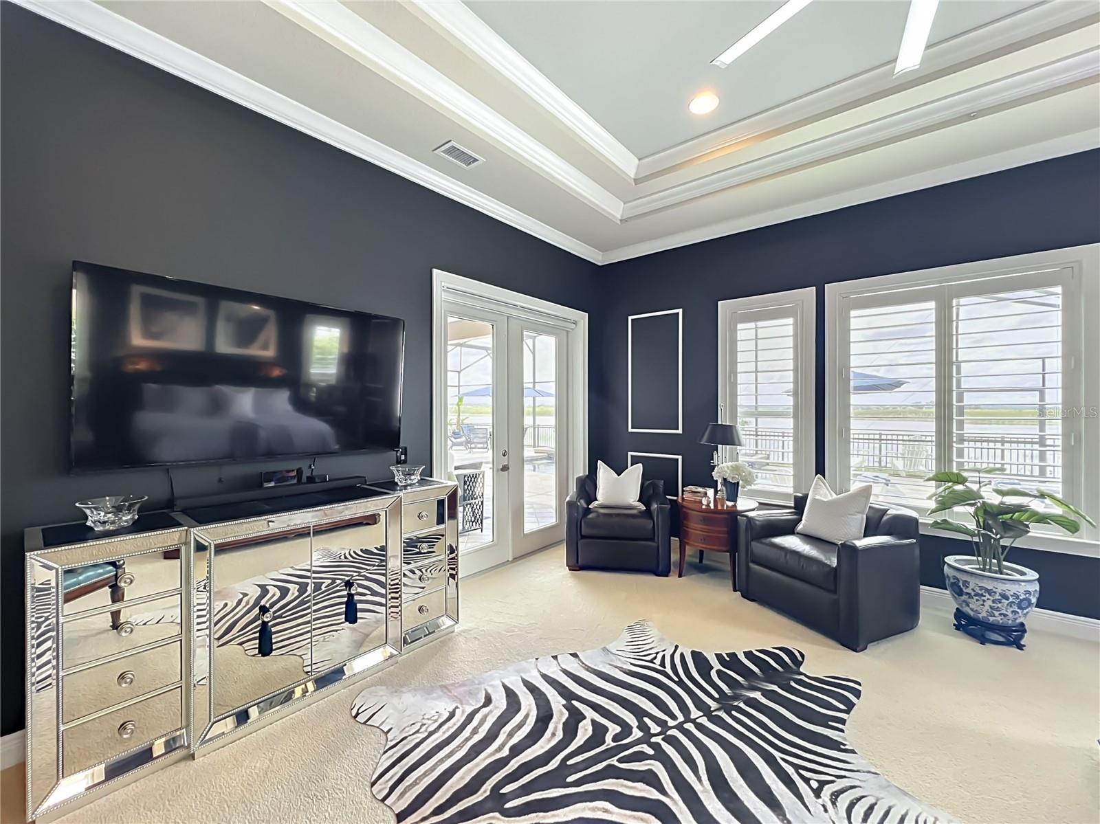 JOHNS LAKE POINTE - Residential