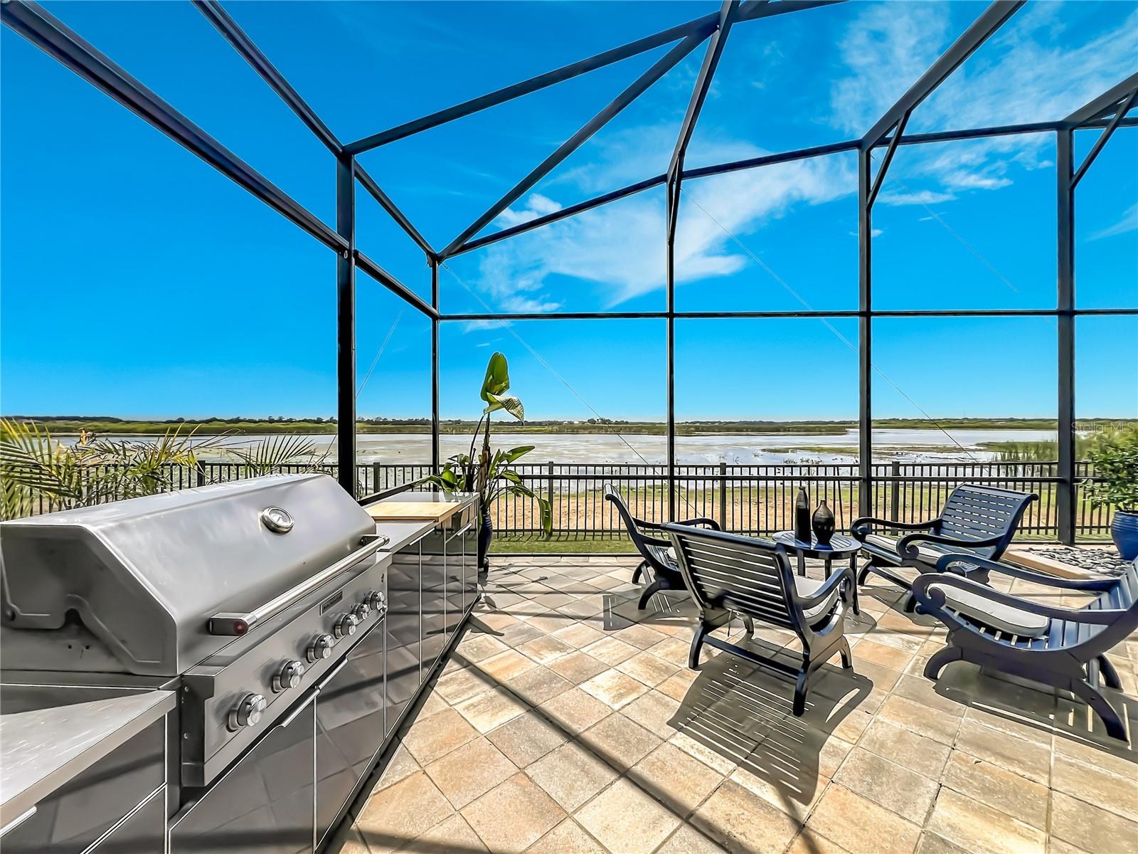 JOHNS LAKE POINTE - Residential