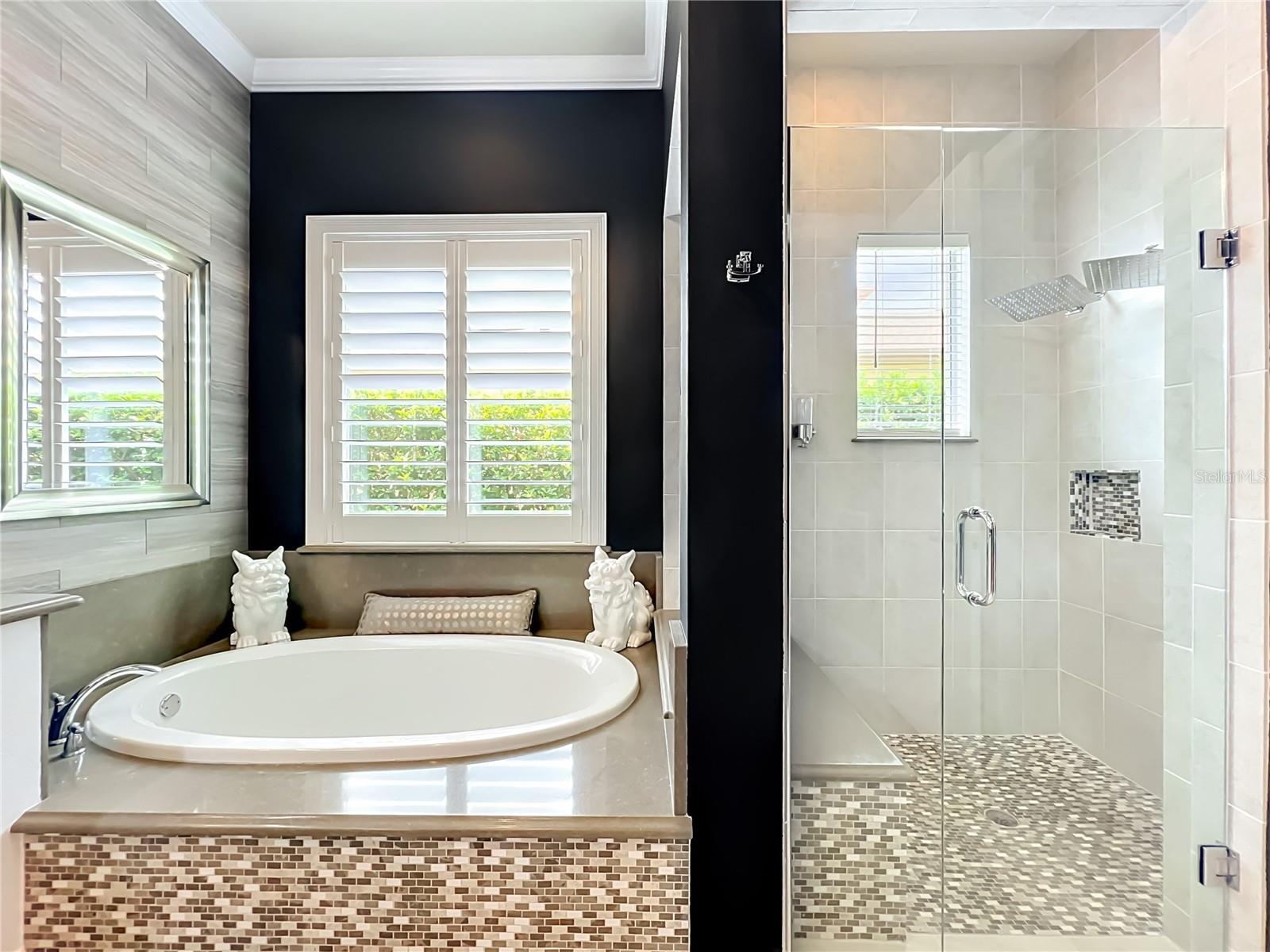 JOHNS LAKE POINTE - Residential