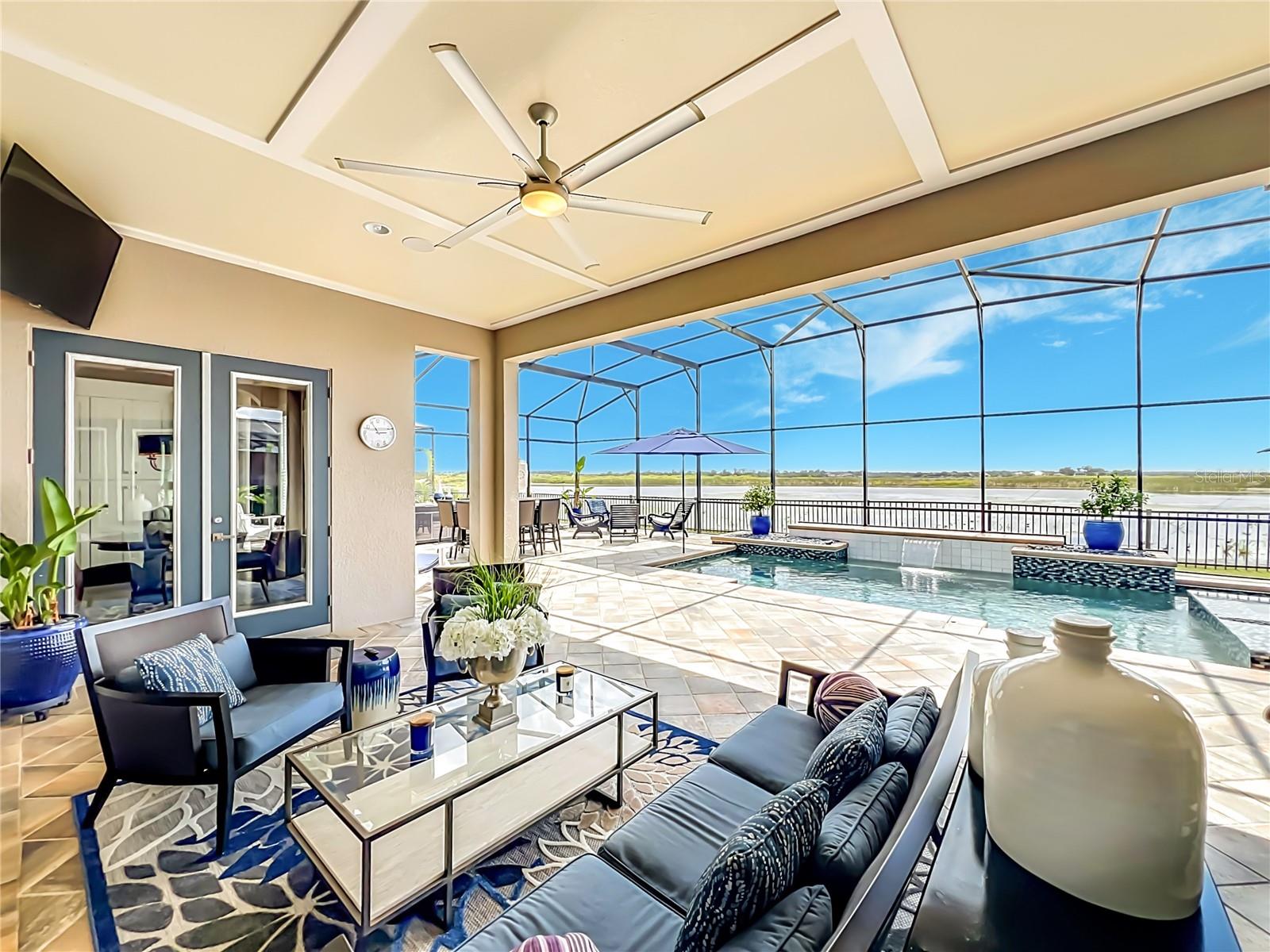 JOHNS LAKE POINTE - Residential