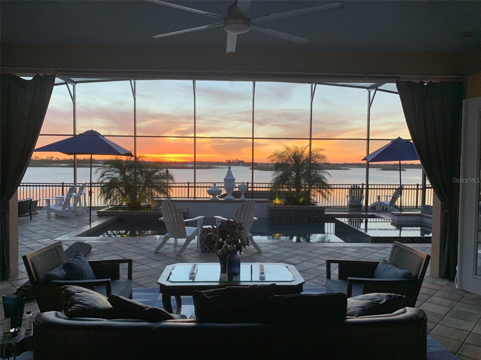 JOHNS LAKE POINTE - Residential