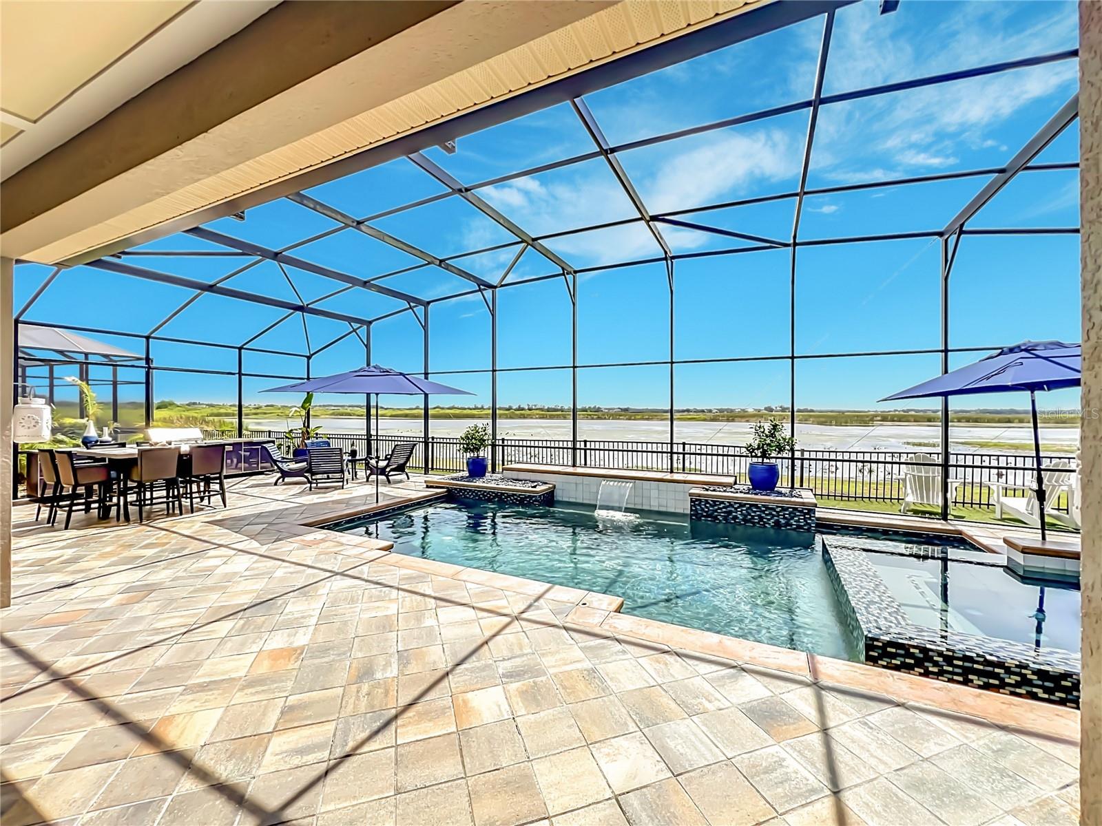 JOHNS LAKE POINTE - Residential
