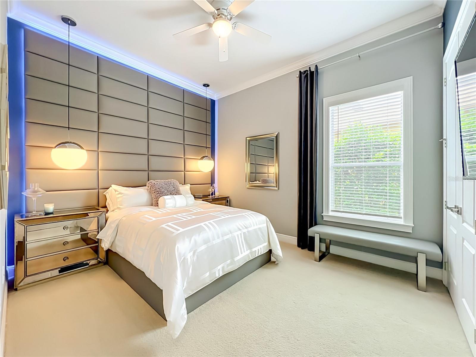 JOHNS LAKE POINTE - Residential