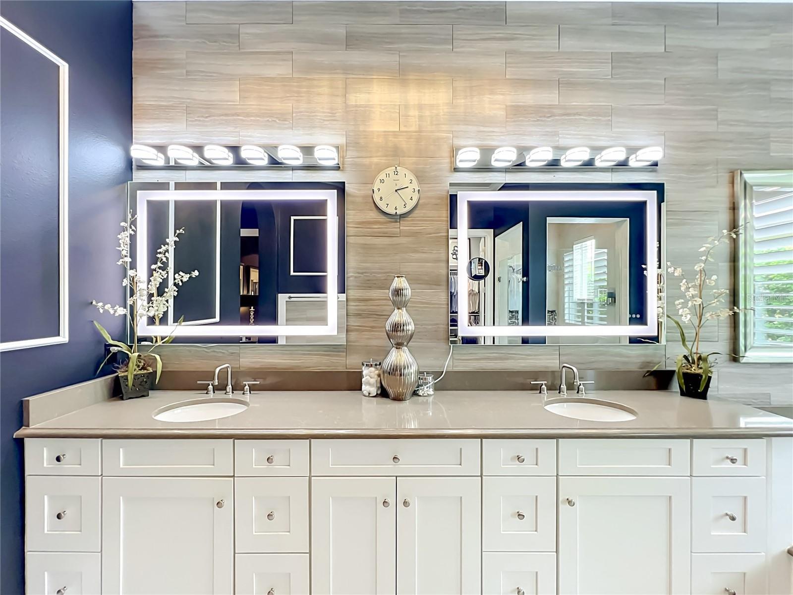 JOHNS LAKE POINTE - Residential