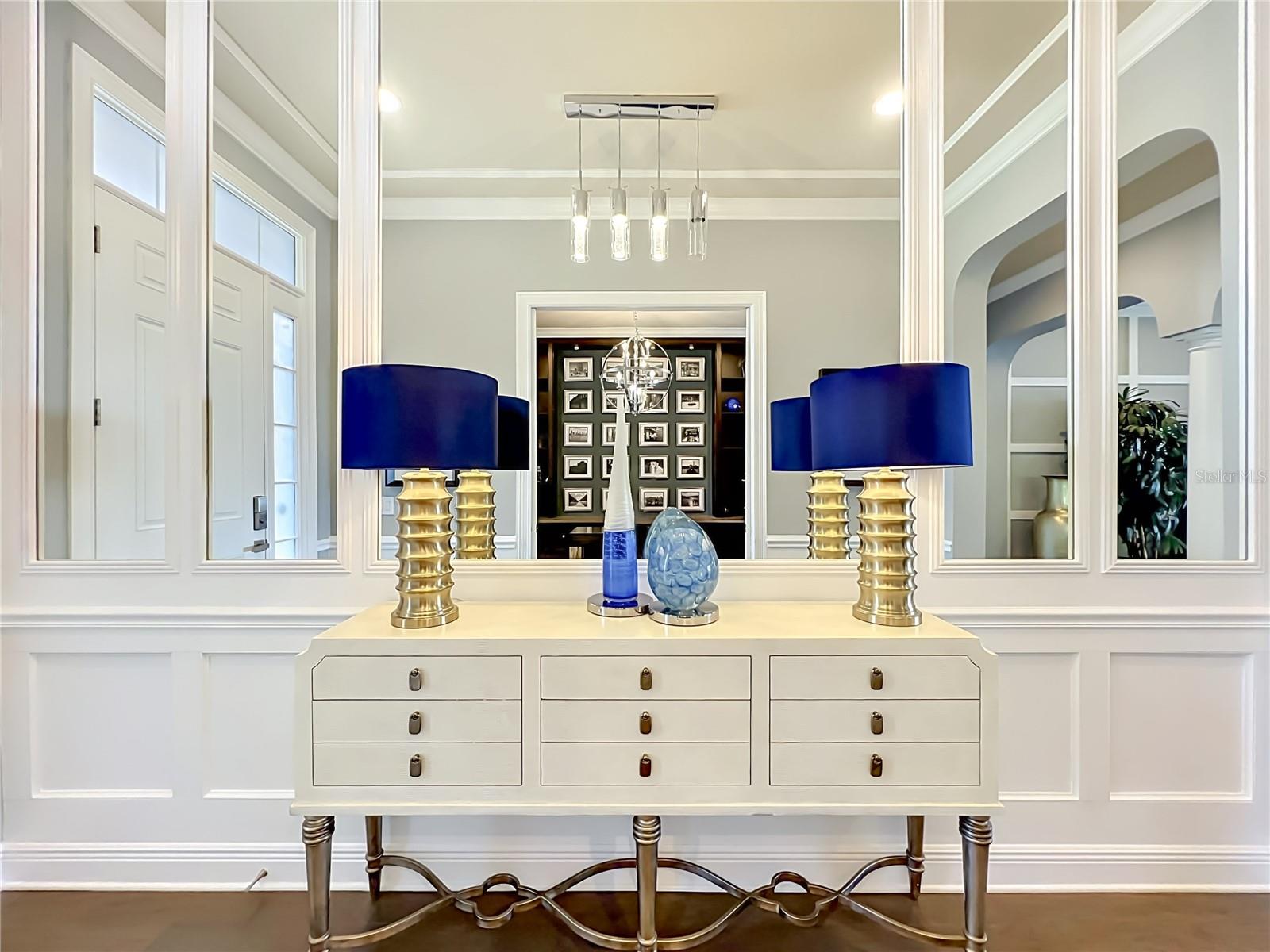 JOHNS LAKE POINTE - Residential