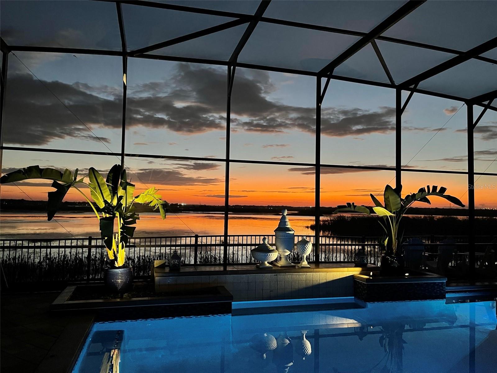 JOHNS LAKE POINTE - Residential