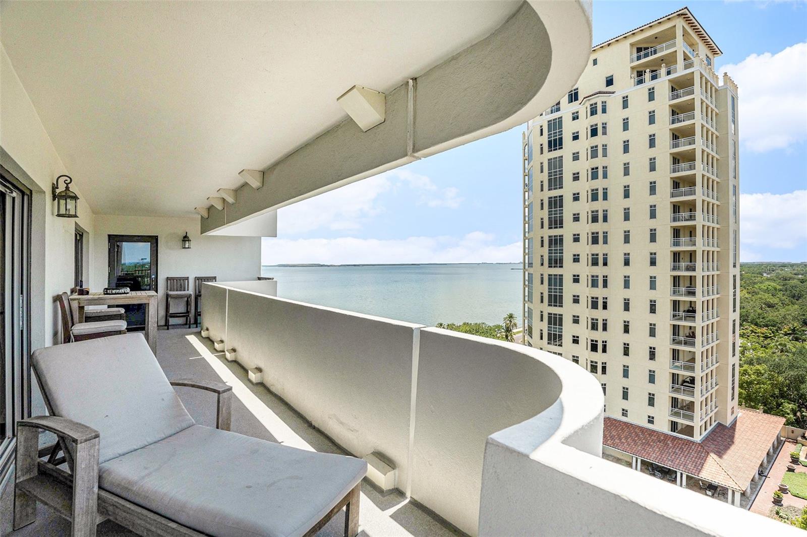 4141 BAYSHORE BOULEVARD 1204