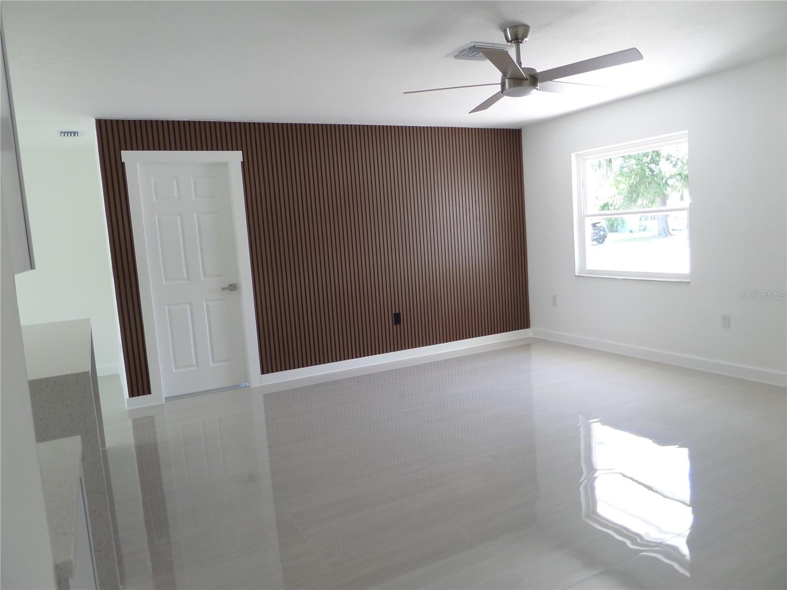 4925 SILK OAK DRIVE