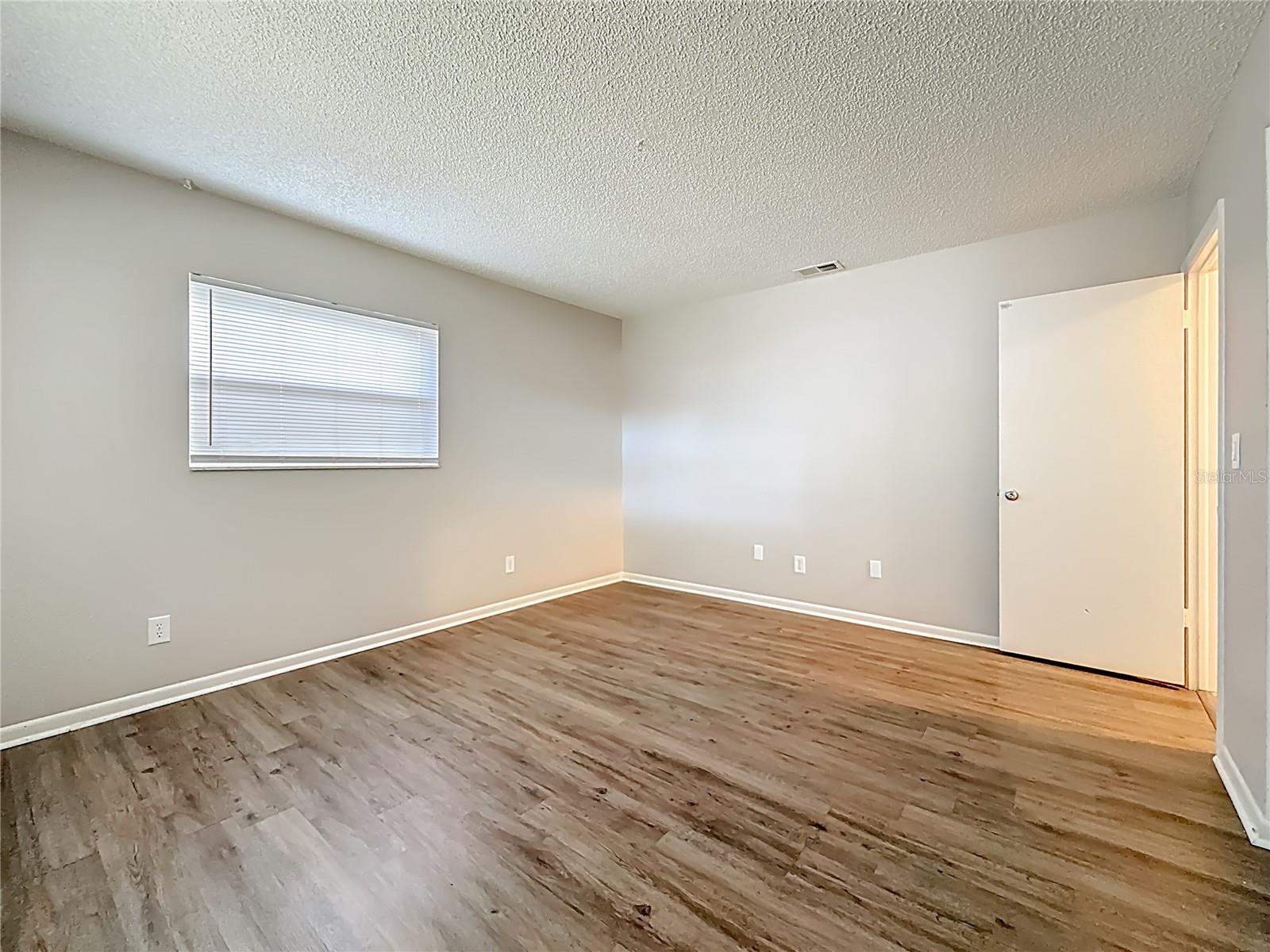 GARDEN MANOR - Residential