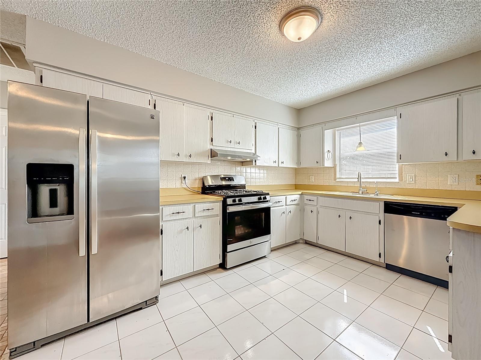 GARDEN MANOR - Residential