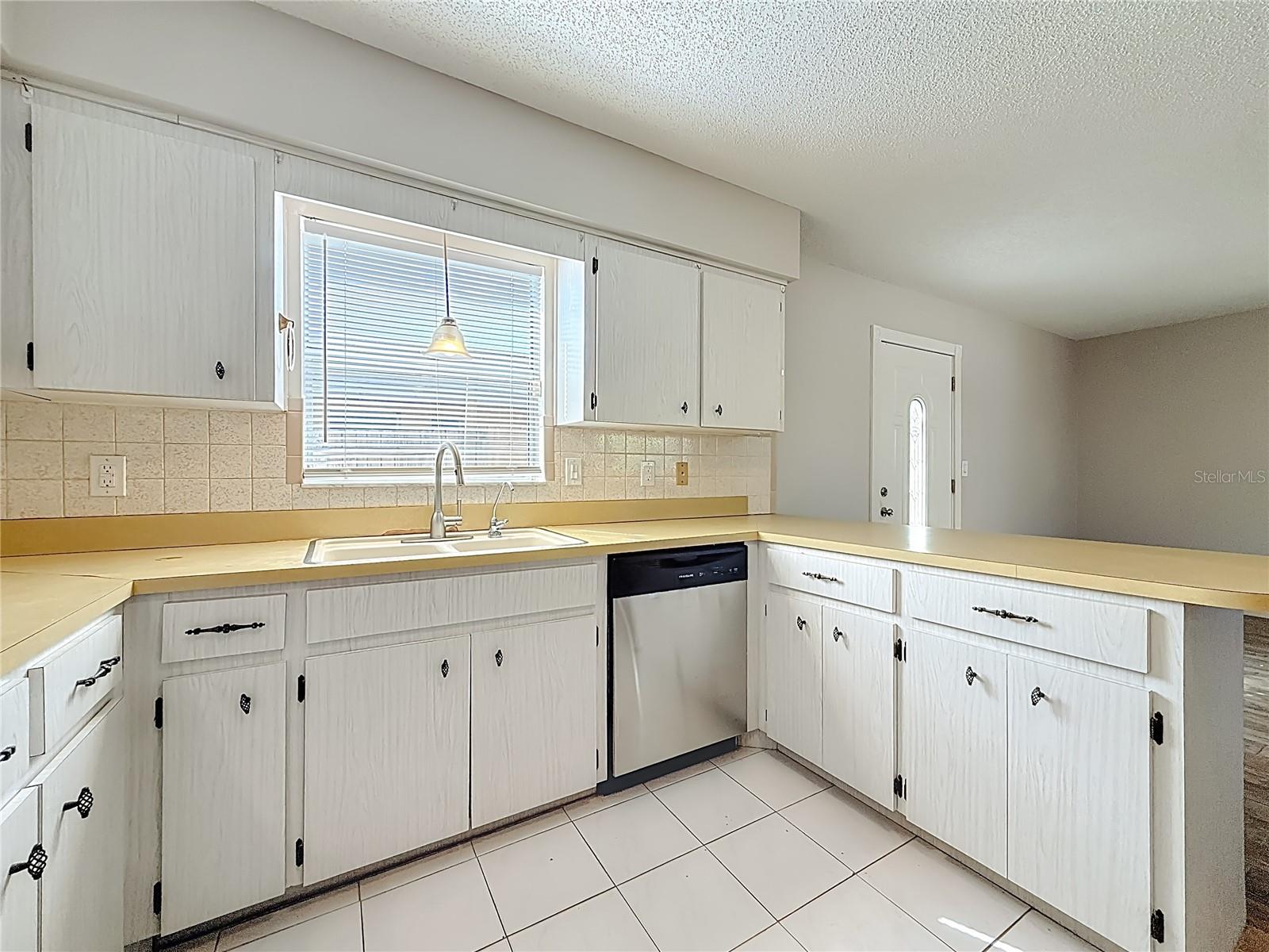 GARDEN MANOR - Residential