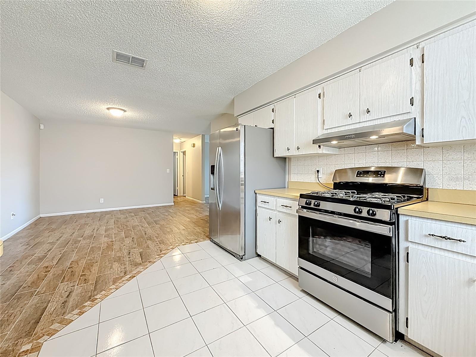 GARDEN MANOR - Residential