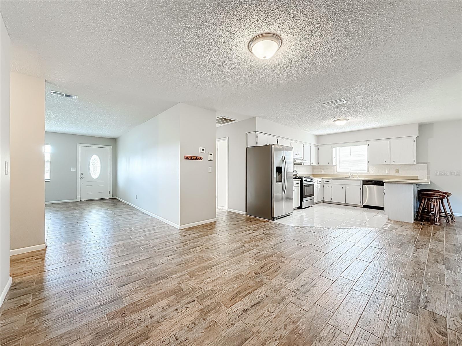 GARDEN MANOR - Residential