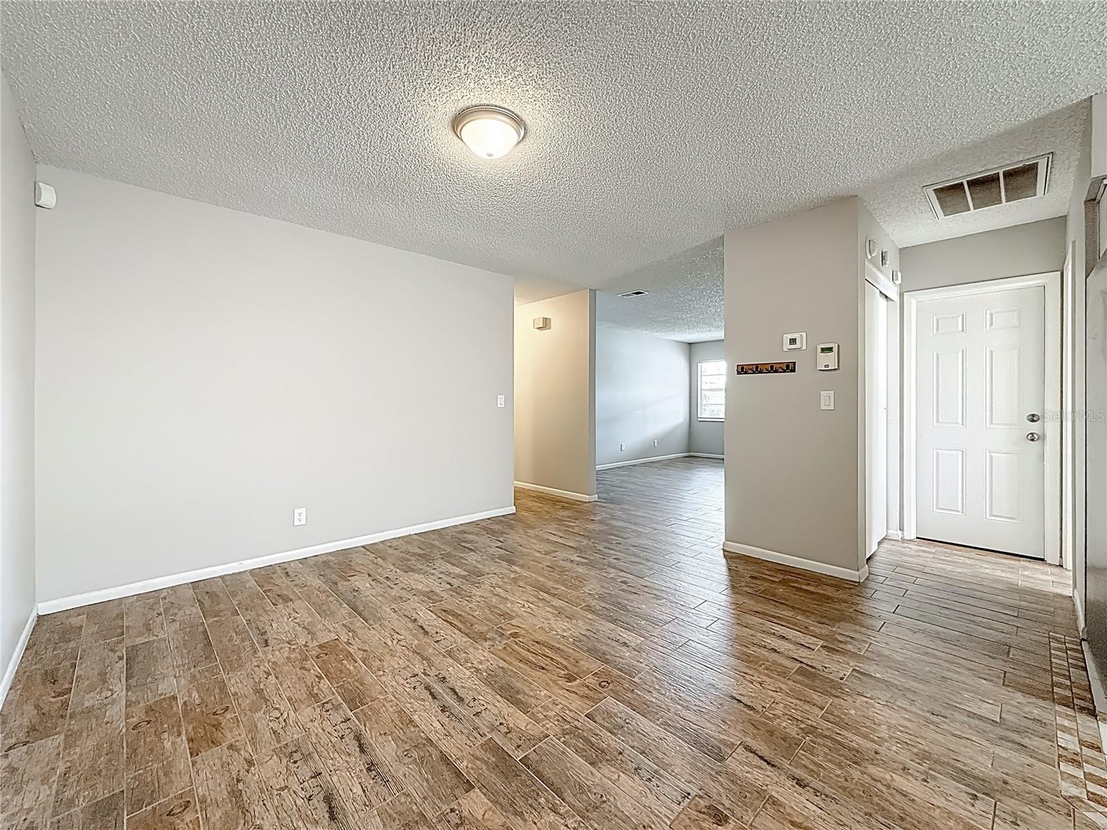 GARDEN MANOR - Residential