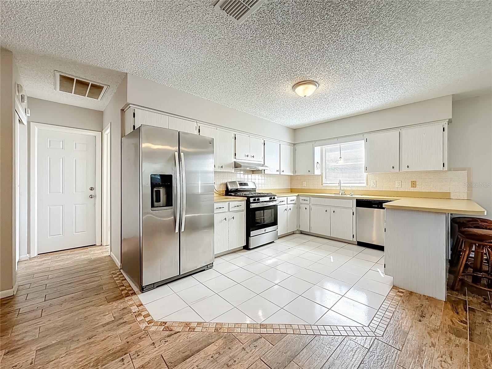 GARDEN MANOR - Residential