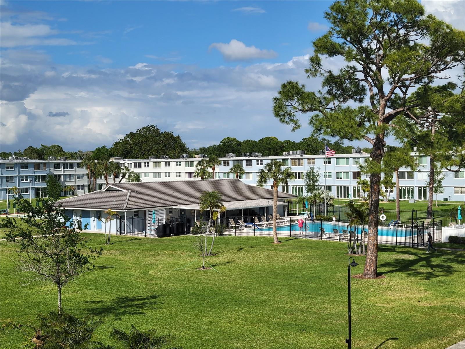 WINSTON PARK NORTHEAST - Residential