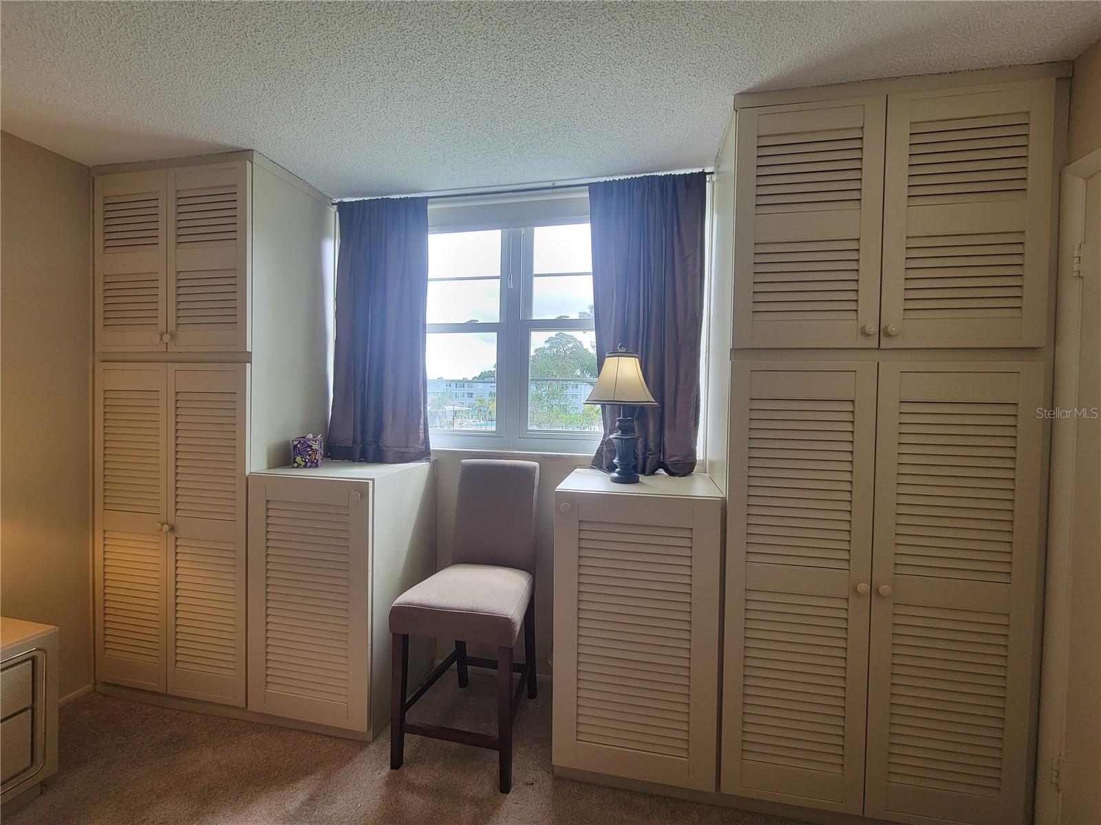 WINSTON PARK NORTHEAST - Residential