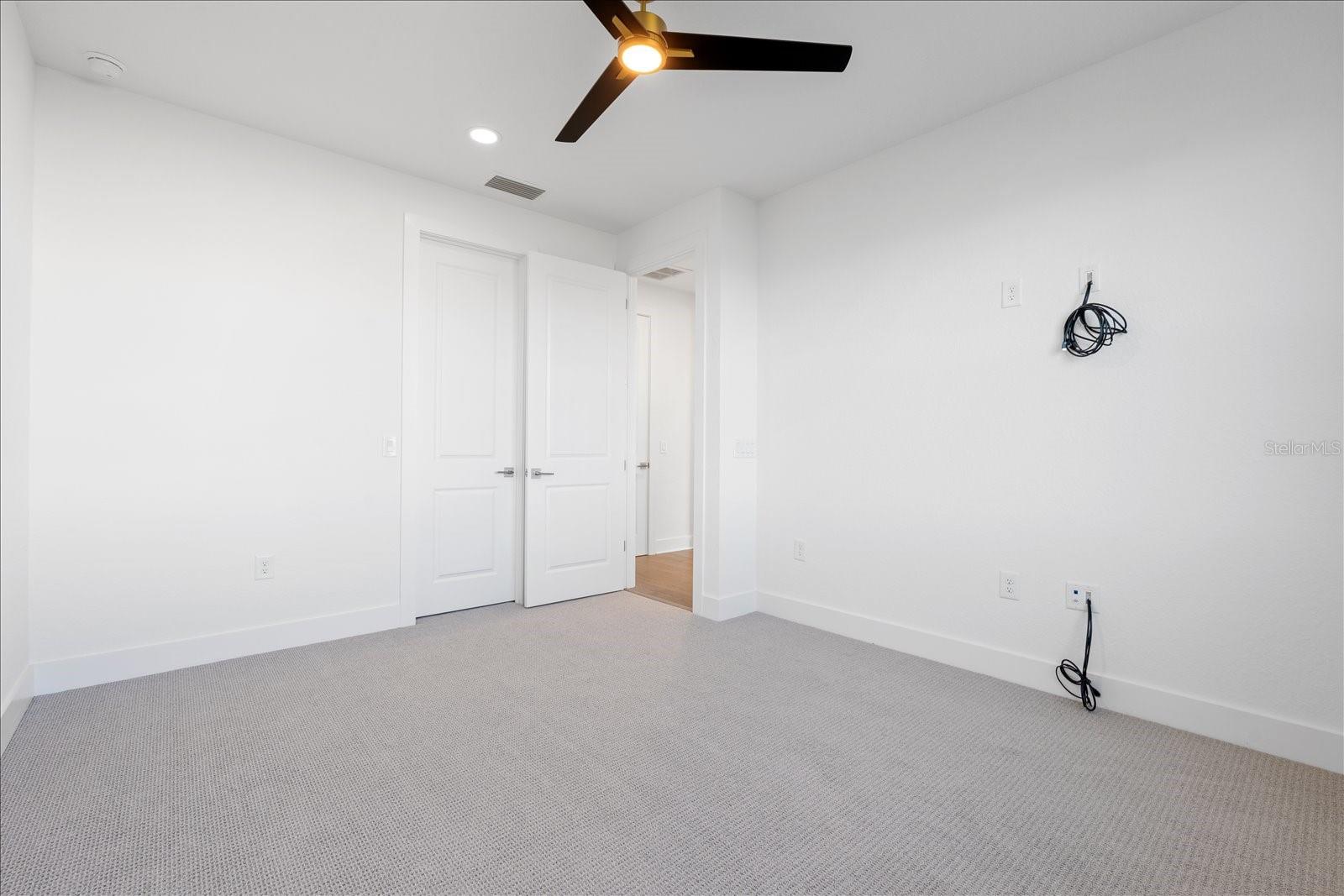 ISLES AT LAKEWOOD RANCH PH II - Residential Lease