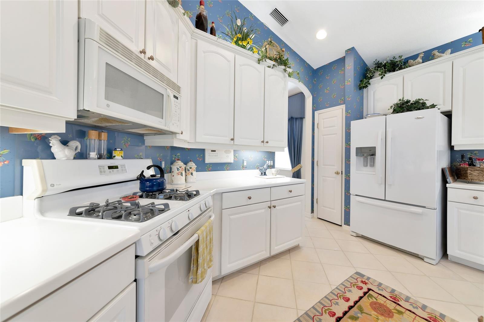 6442 TAILFEATHER WAY