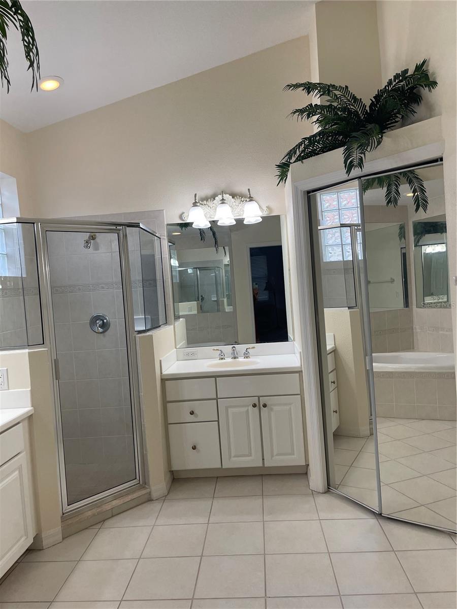 TARA, TAILFEATHER AT TARA - Residential