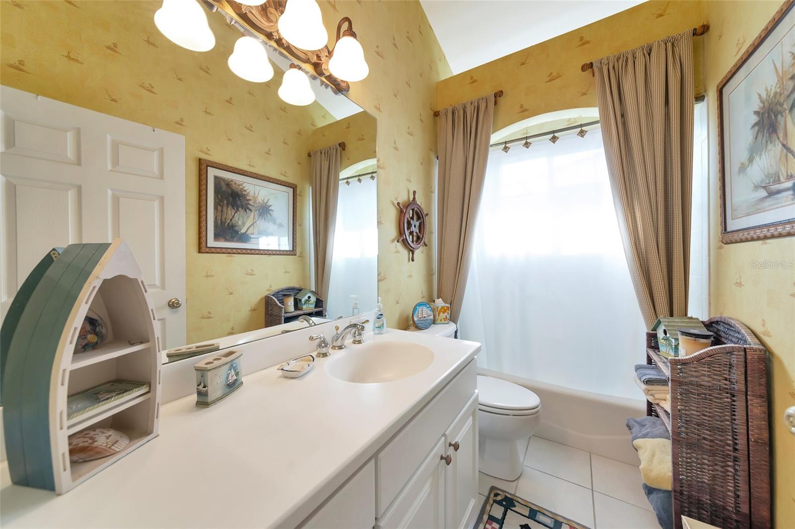 TARA, TAILFEATHER AT TARA - Residential