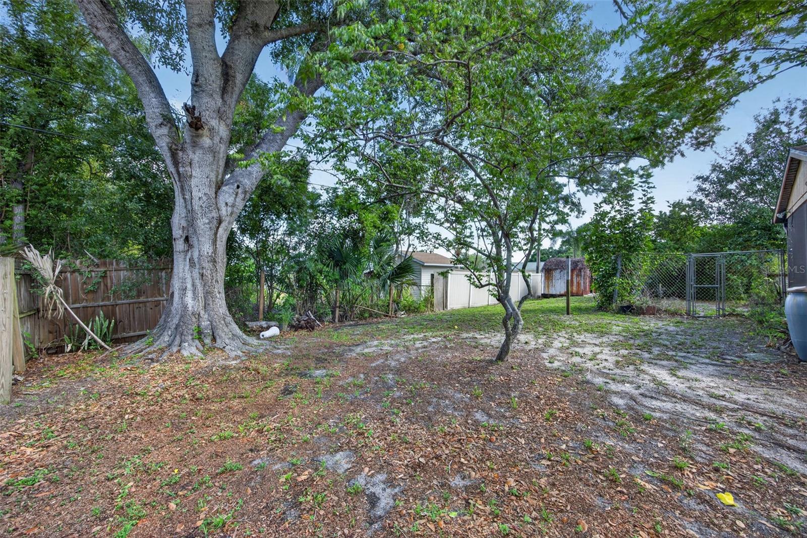 SOUTH VENICE - Residential