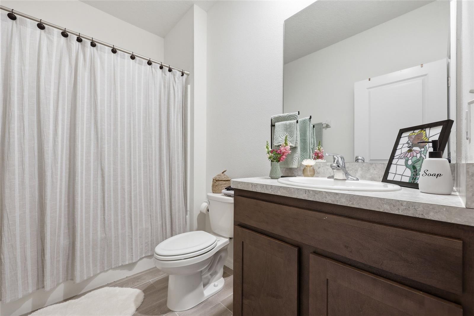 CHESTNUT VILLAGE - Residential