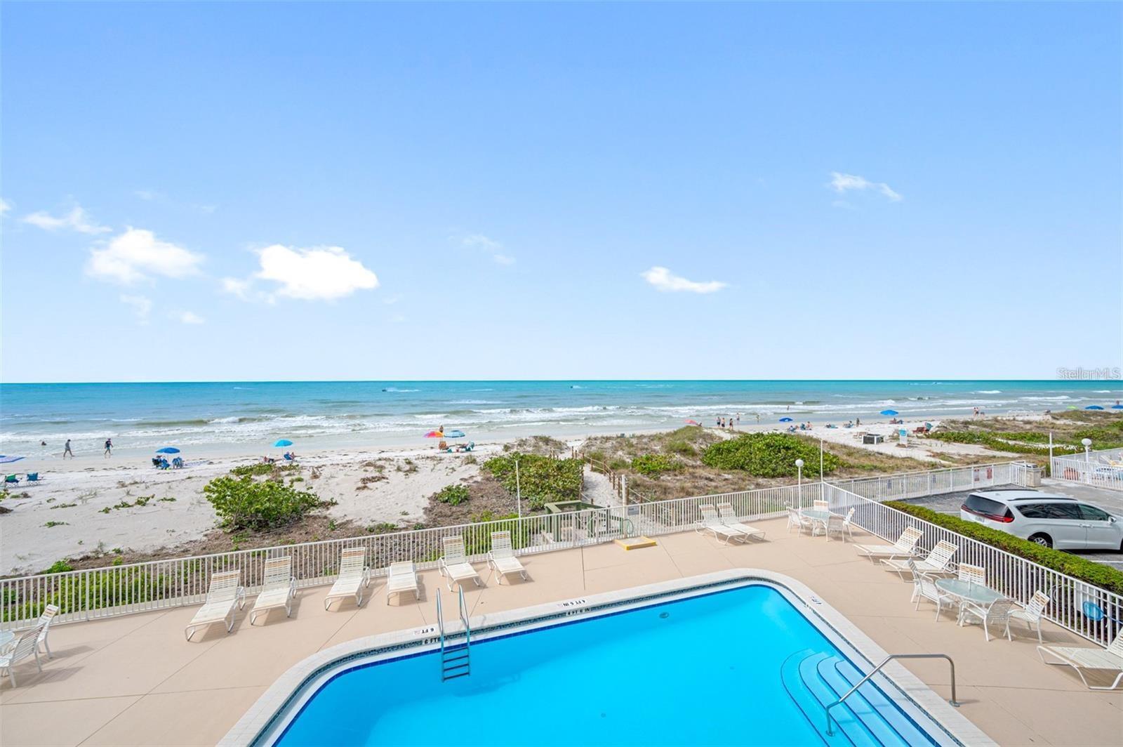 TAHITIAN TOWERS CONDO - Residential