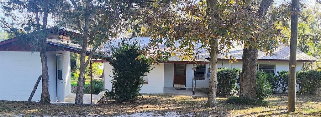Photo of 17466 Lake Iola Road, Dade City, FL 33523 (MLS # TB8448994)