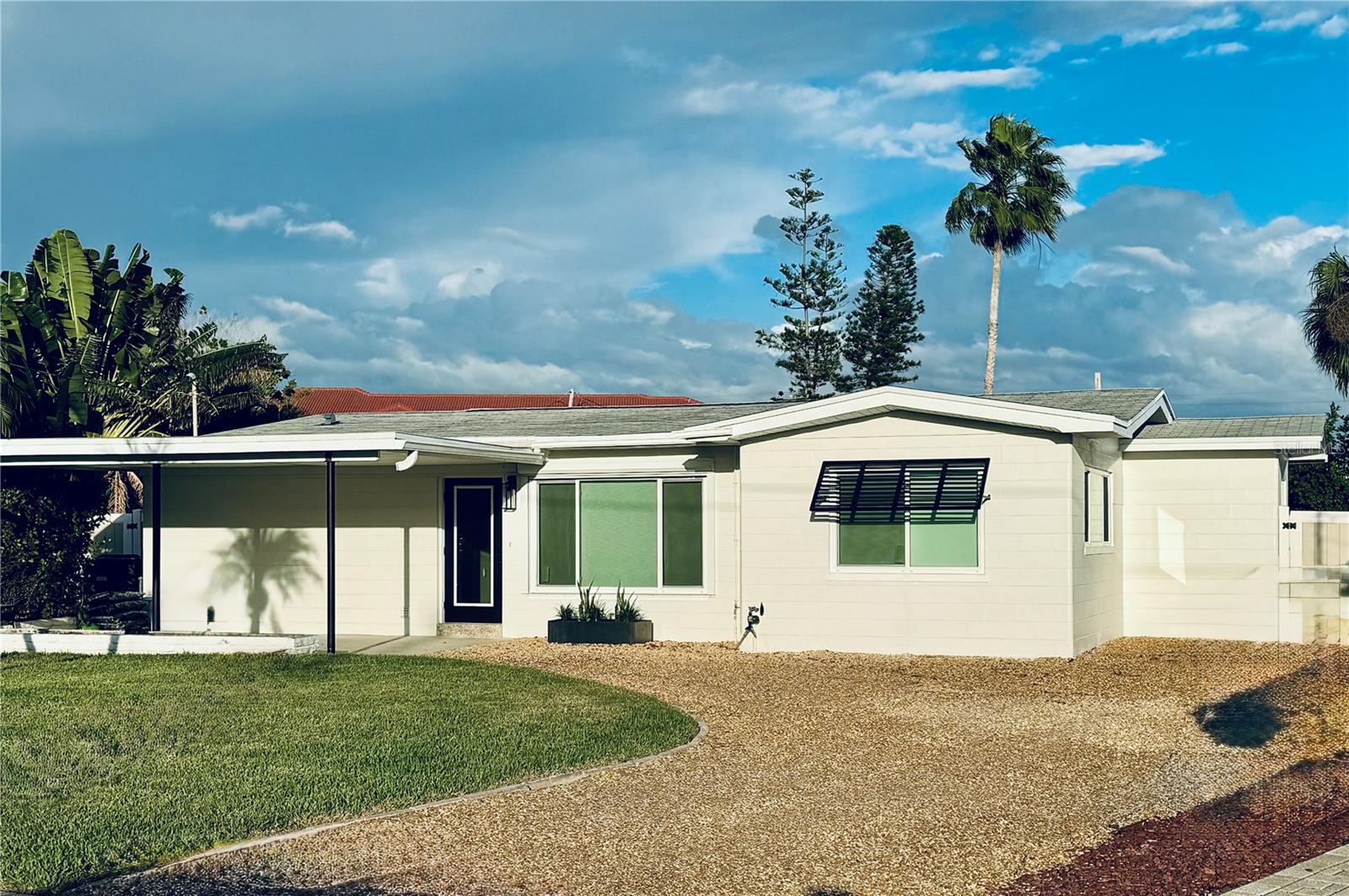 Nestled in the heart of Madeira Beach, this delightful 3-bedroom, 2-bathroom home offers the perfect blend of comfort and convenience. With a spacious layout, this residence is ideal for families or anyone looking to enjoy the coastal lifestyle.Key Features:
Enjoy privacy and security in your own fenced-in backyard, perfect for outdoor gatherings, pets, or simply soaking up the sun.
Just a short stroll to the stunning white sandy beaches, where you can relax, swim, or take part in various water activities.
Experience the best of Madeira Beach with an array of fine dining options and boutique shops just minutes away, ensuring you have everything you need at your fingertips.
The open floor plan features bright, airy living spaces, making it perfect for entertaining or enjoying quiet evenings at home.
This charming home is not just a place to live; it’s a lifestyle. Don’t miss out on the opportunity to make this your perfect beachside retreat!