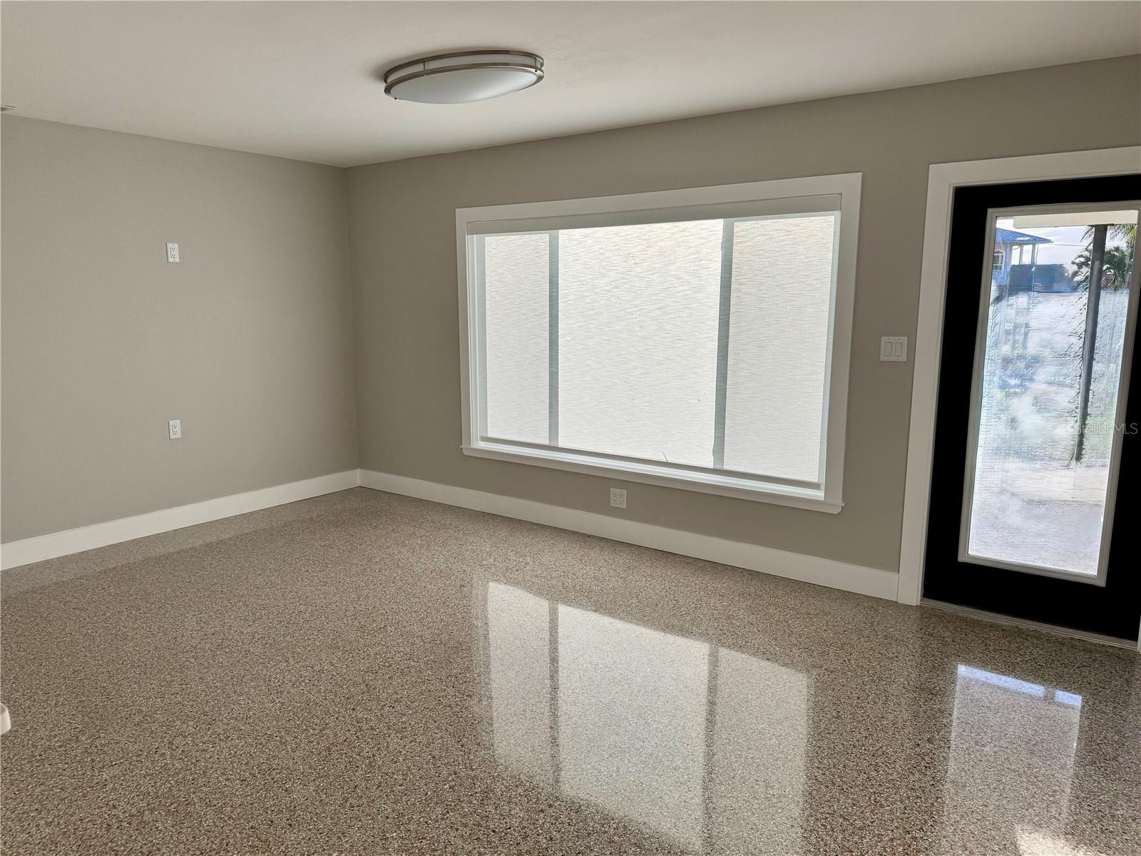 BAY POINT ESTATES 1ST ADD - Residential Lease