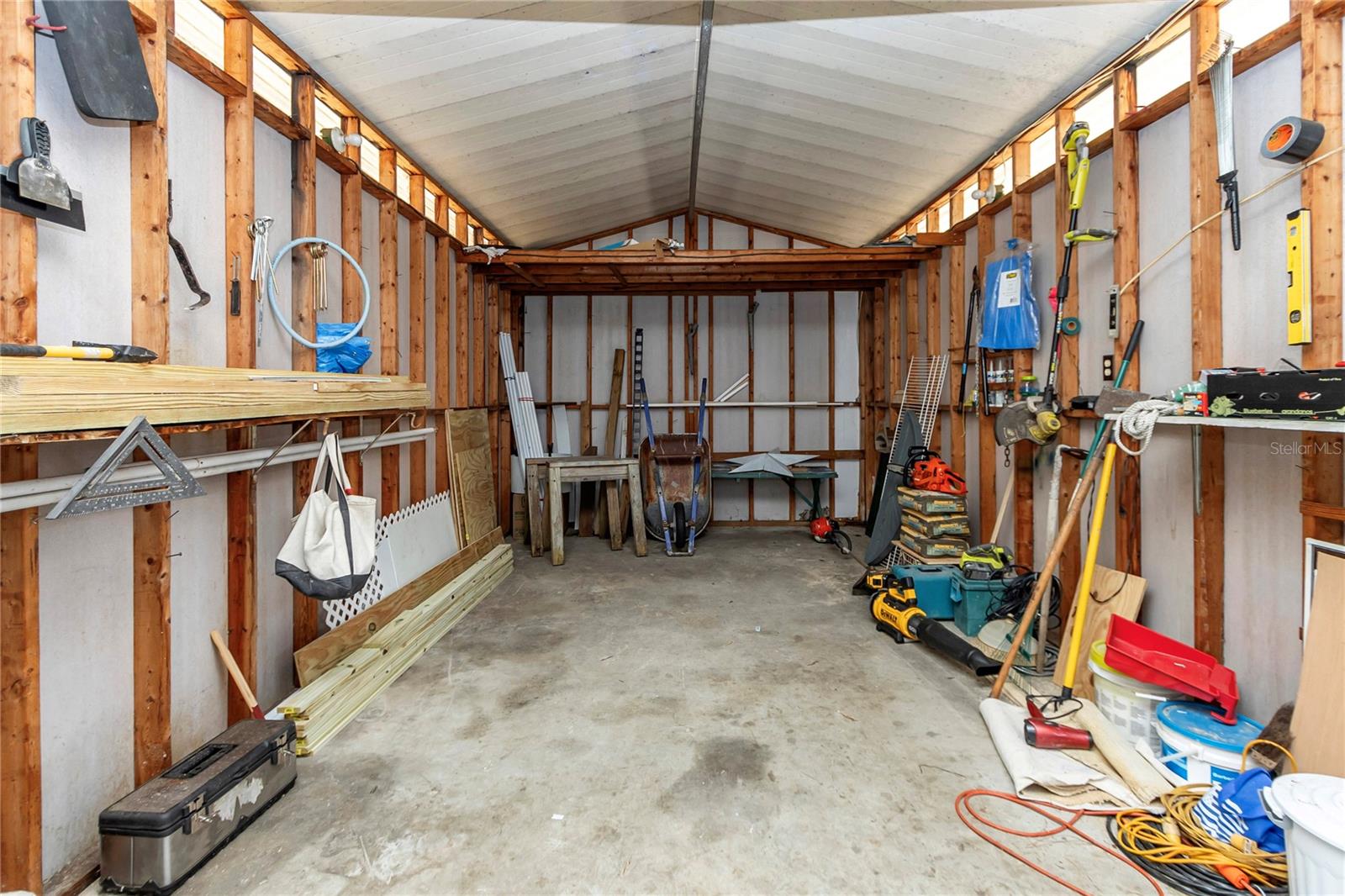 MEADOWS UN 3 - Residential