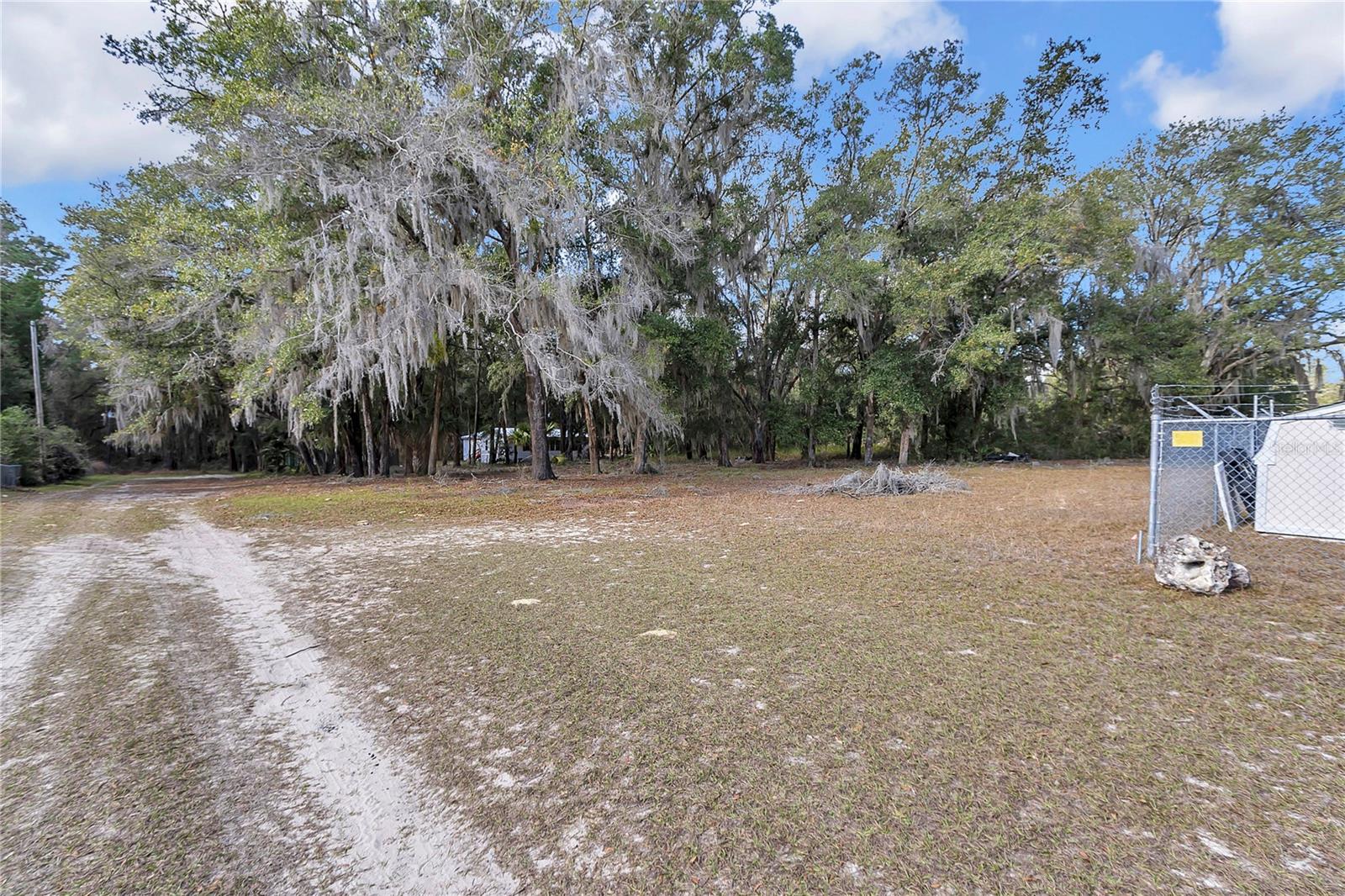 MEADOWS UN 3 - Residential