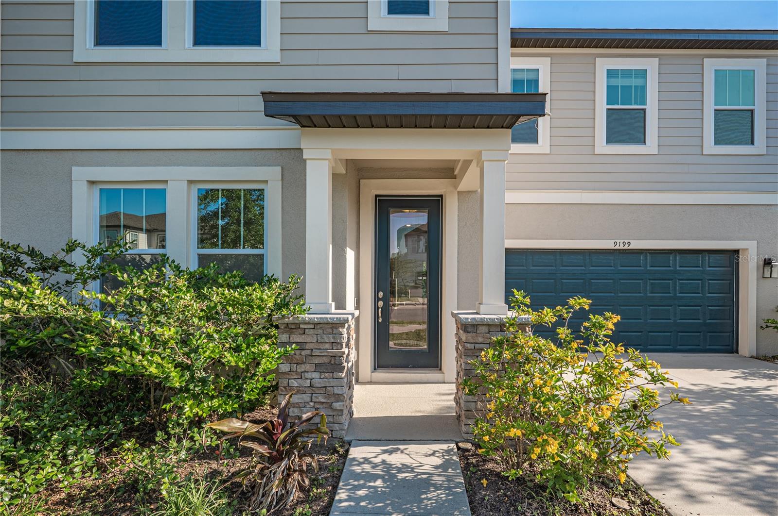 9199 WAVERLY WALK DRIVE