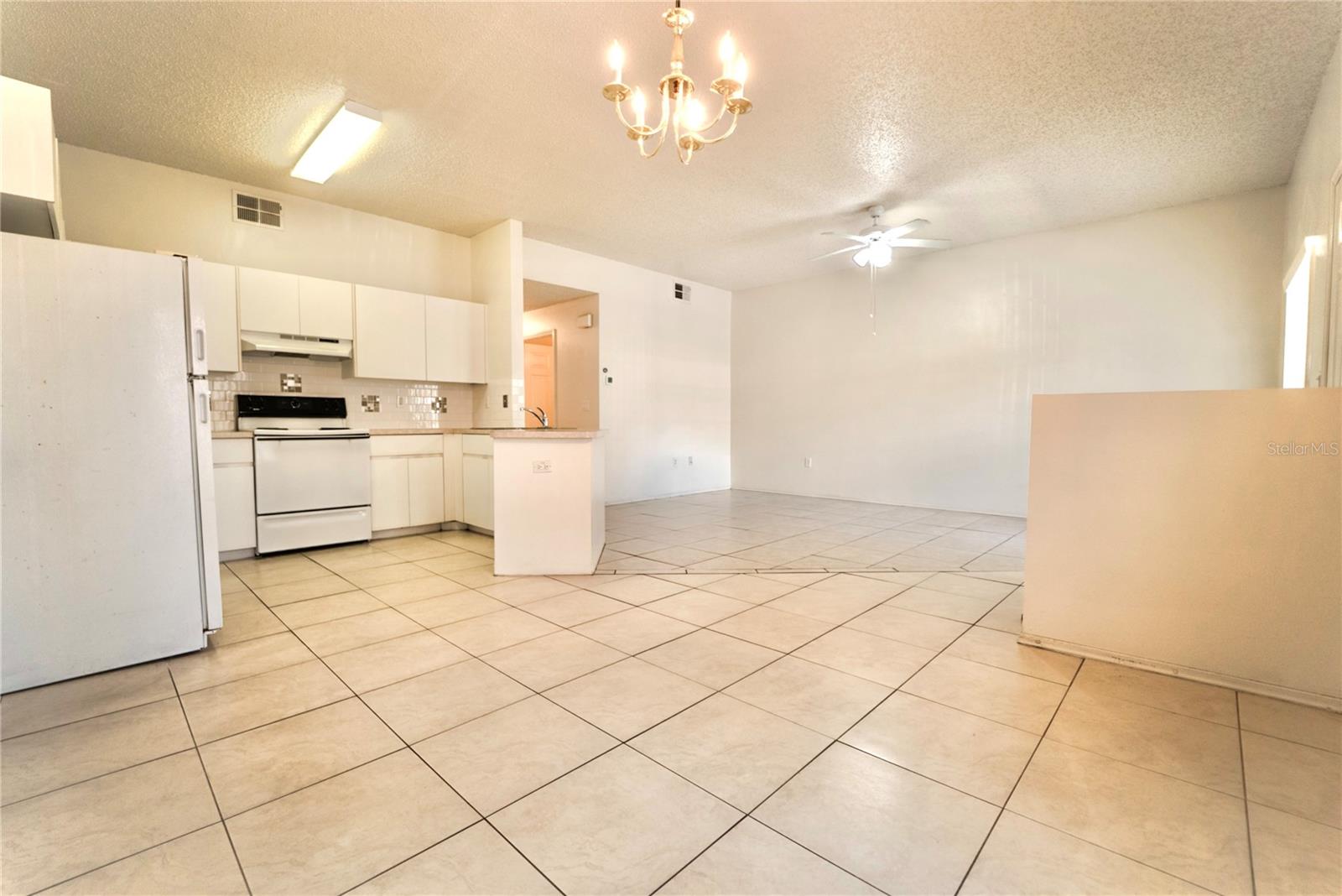 SPRING HILL - Residential Lease