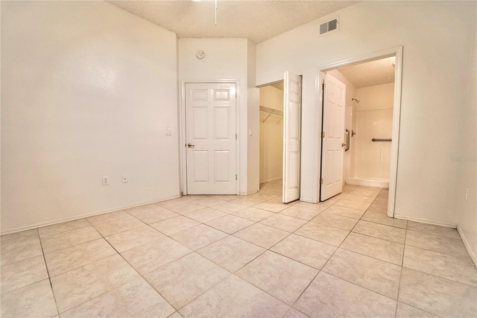 SPRING HILL - Residential Lease