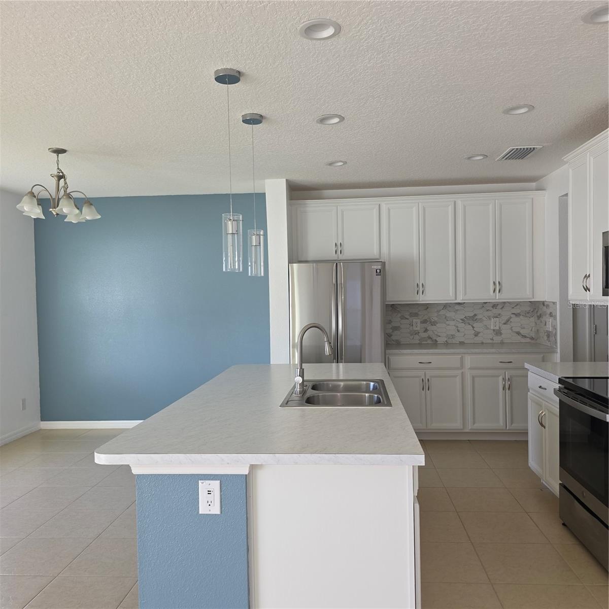 WILLIAMS PRESERVE PH 3 - Residential Lease